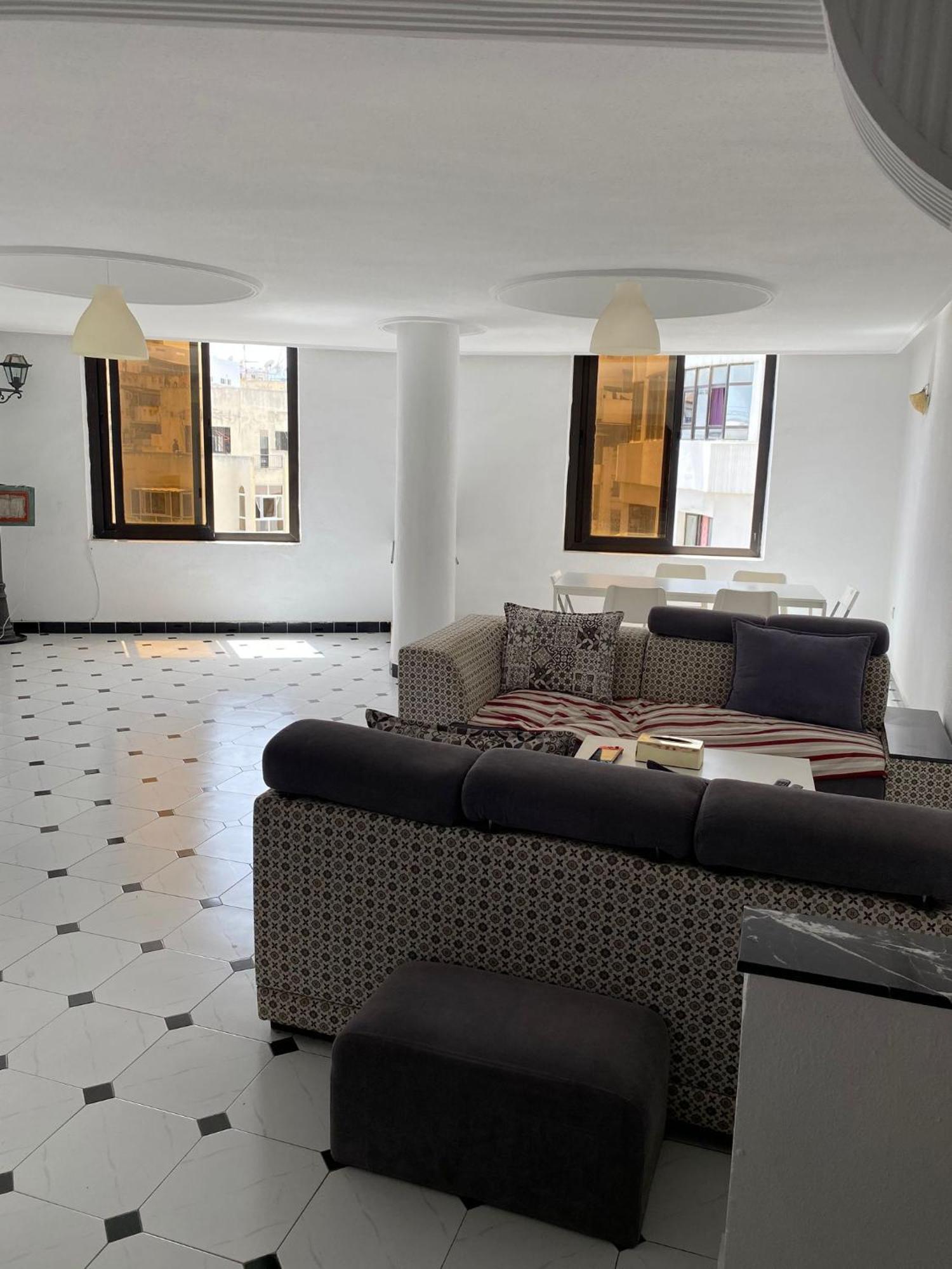 Homestay Center, With 2 Single Beds *